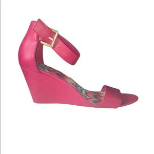 American Eagle Pink Wedge Sandals